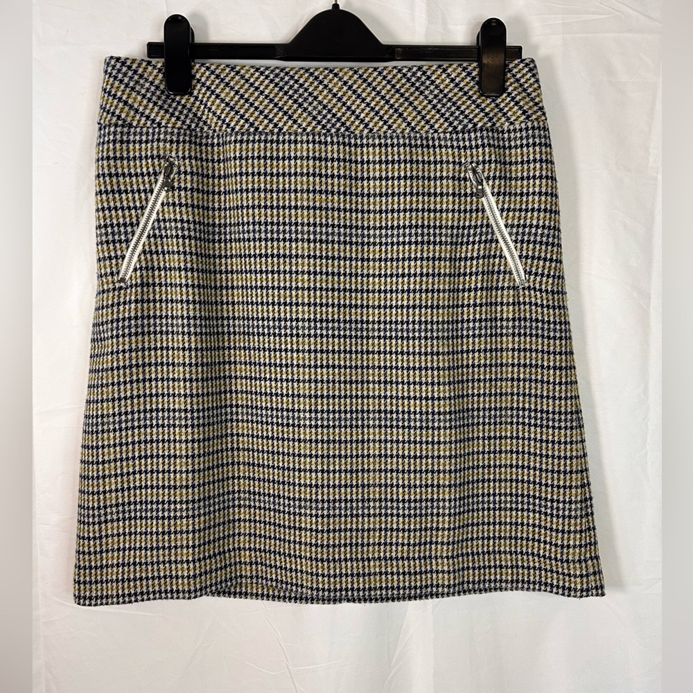 Talbots houndstooth A-line skirt polyester and wool blend Size 12